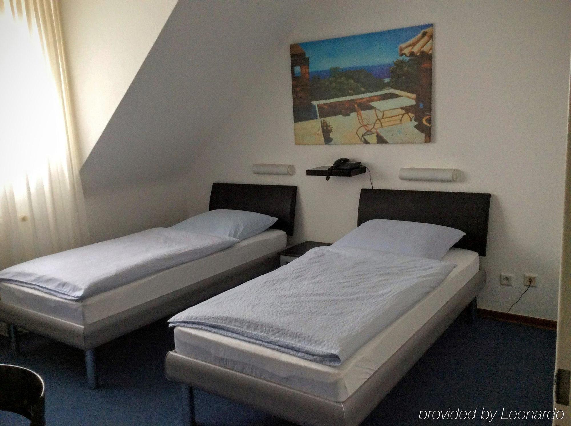 Hotel Alt Büttgen Kaarst Exterior foto